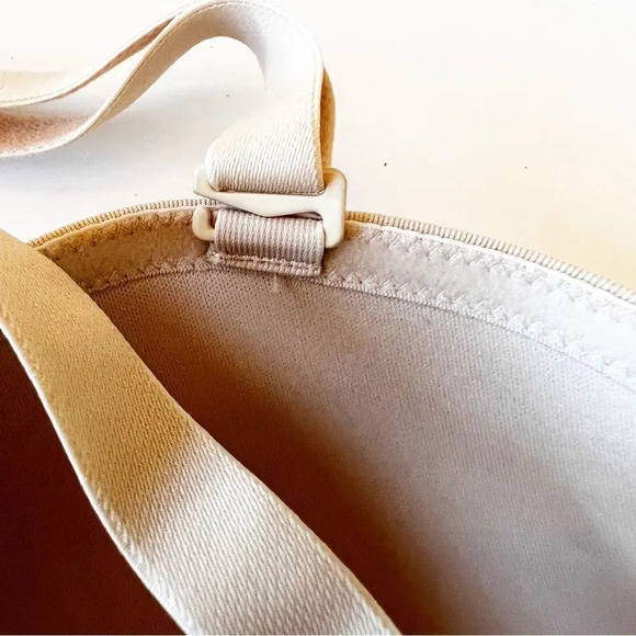 Wacoal Convertible Smooth Cup Bra Size 34DD Underwire Support - Picture 5 of 8